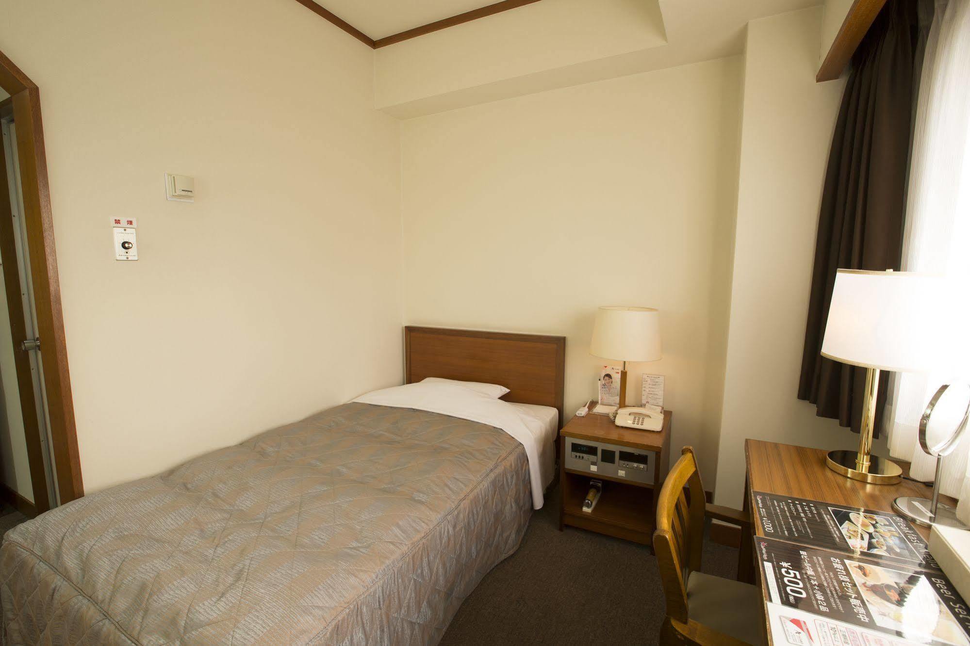 Maple Inn Makuhari Chiba Extérieur photo